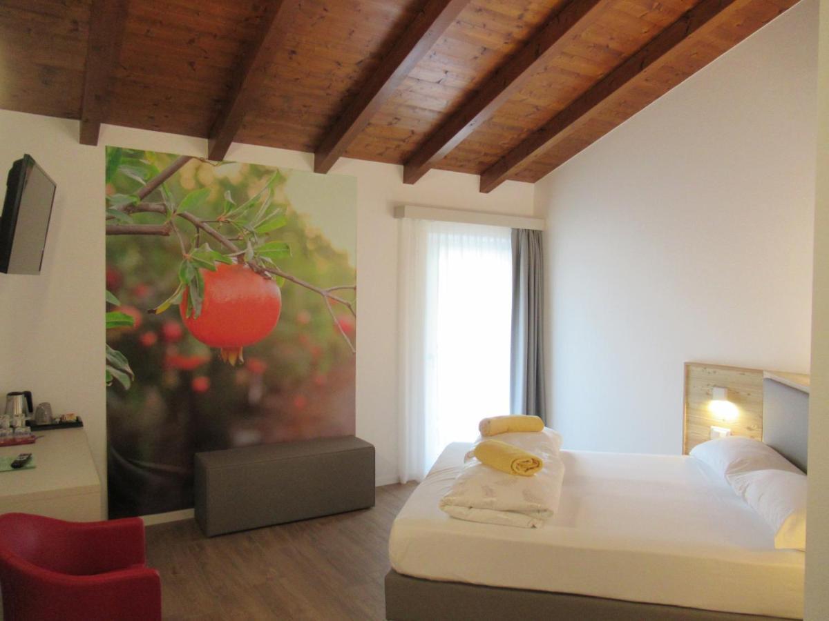 Maso Agritur Santa Lucia Bed & Breakfast Dro Dış mekan fotoğraf