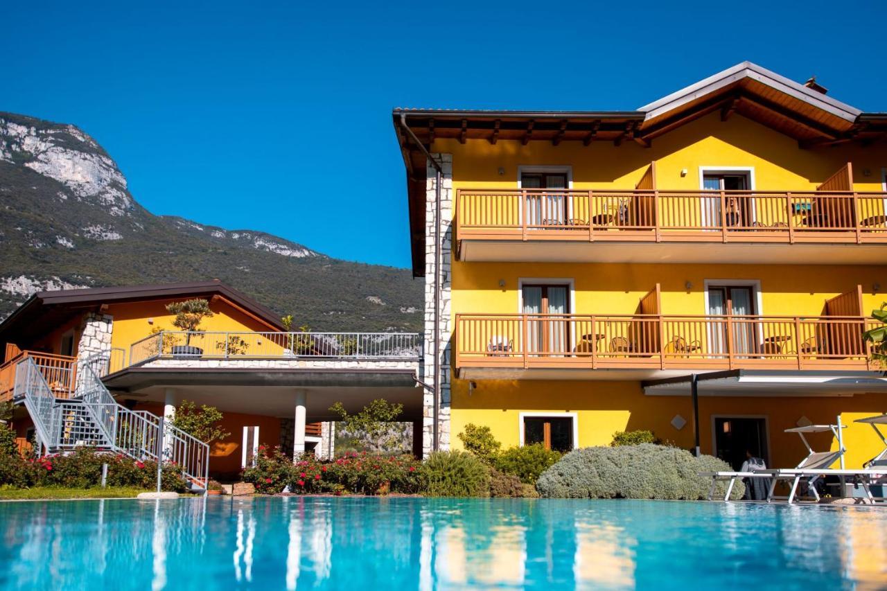 Maso Agritur Santa Lucia Bed & Breakfast Dro Dış mekan fotoğraf