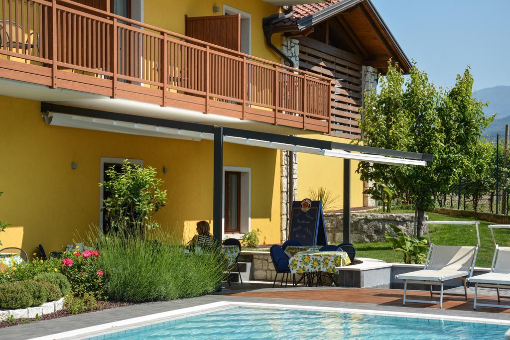 Maso Agritur Santa Lucia Bed & Breakfast Dro Dış mekan fotoğraf
